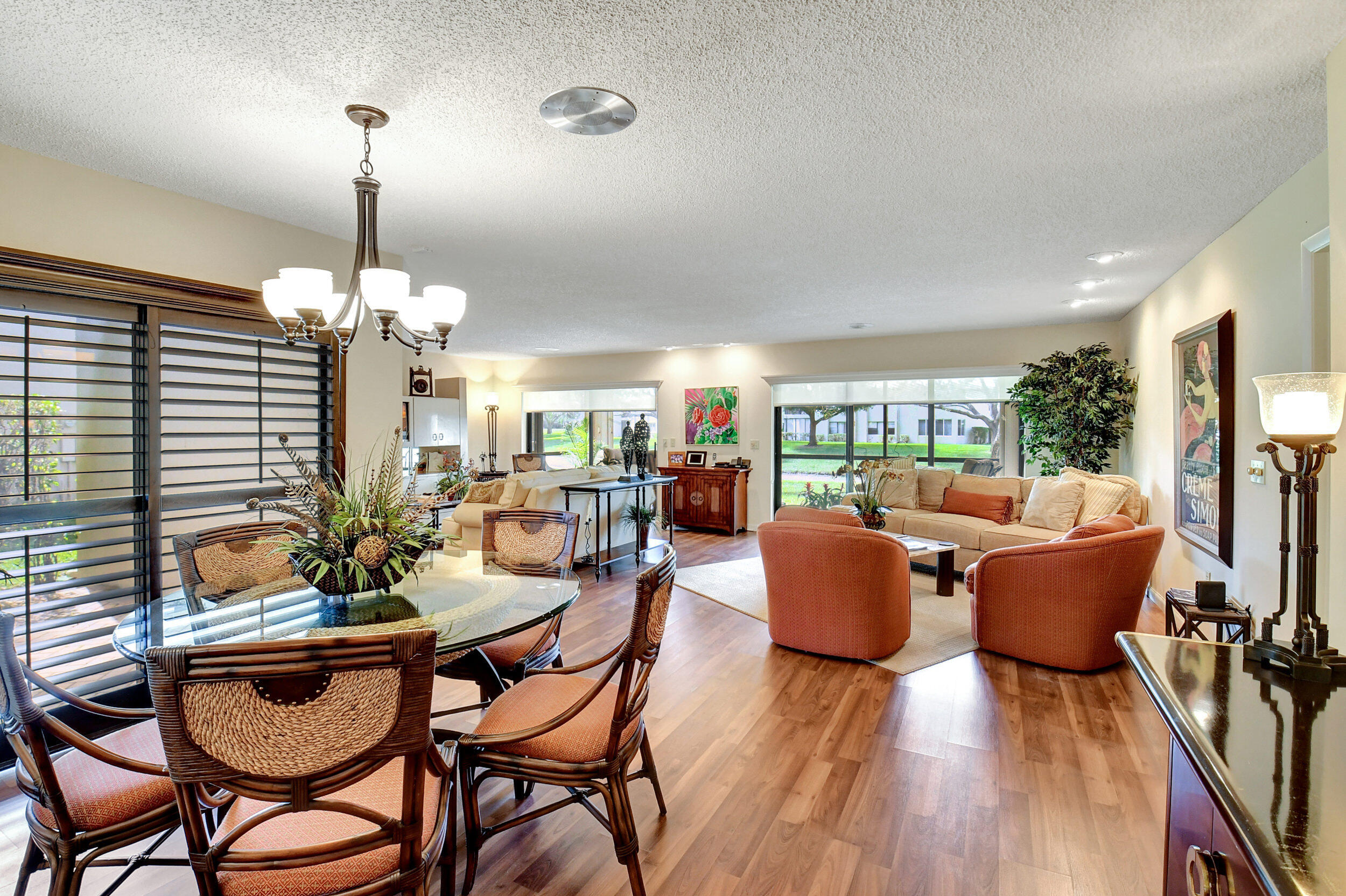 STRATFORD AT HUNTERS RUN CONDO - Residential