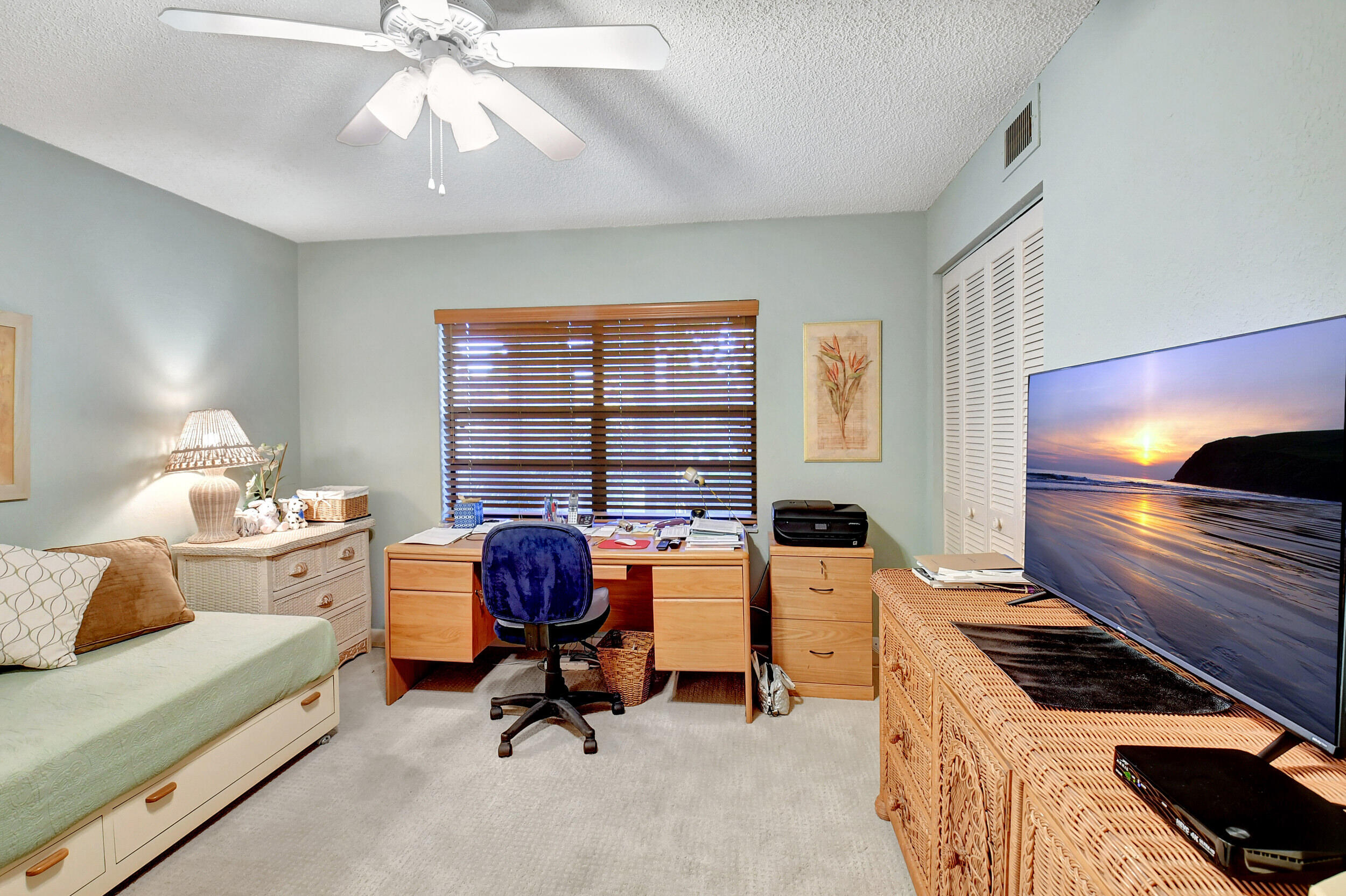 STRATFORD AT HUNTERS RUN CONDO - Residential