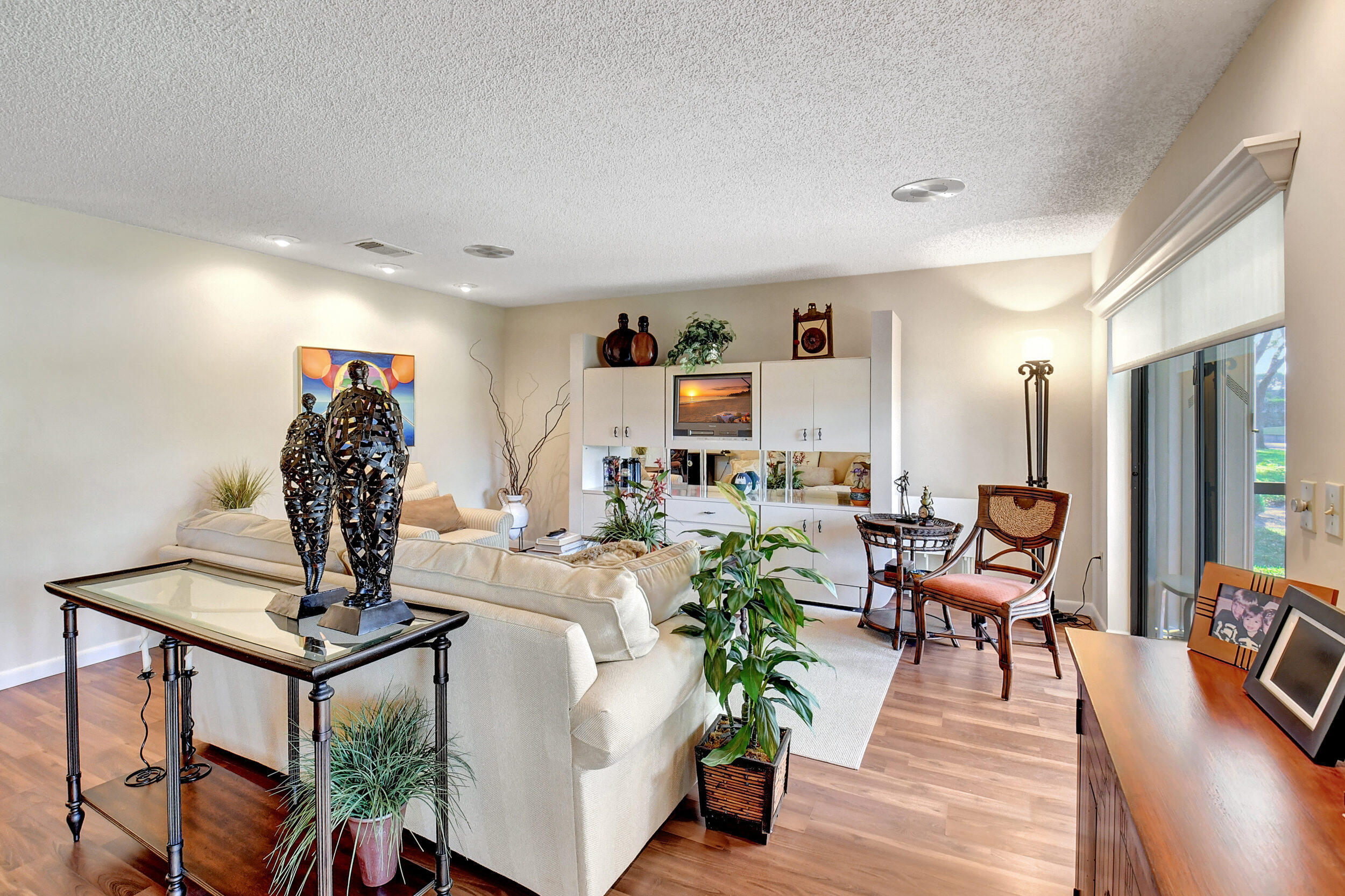 STRATFORD AT HUNTERS RUN CONDO - Residential