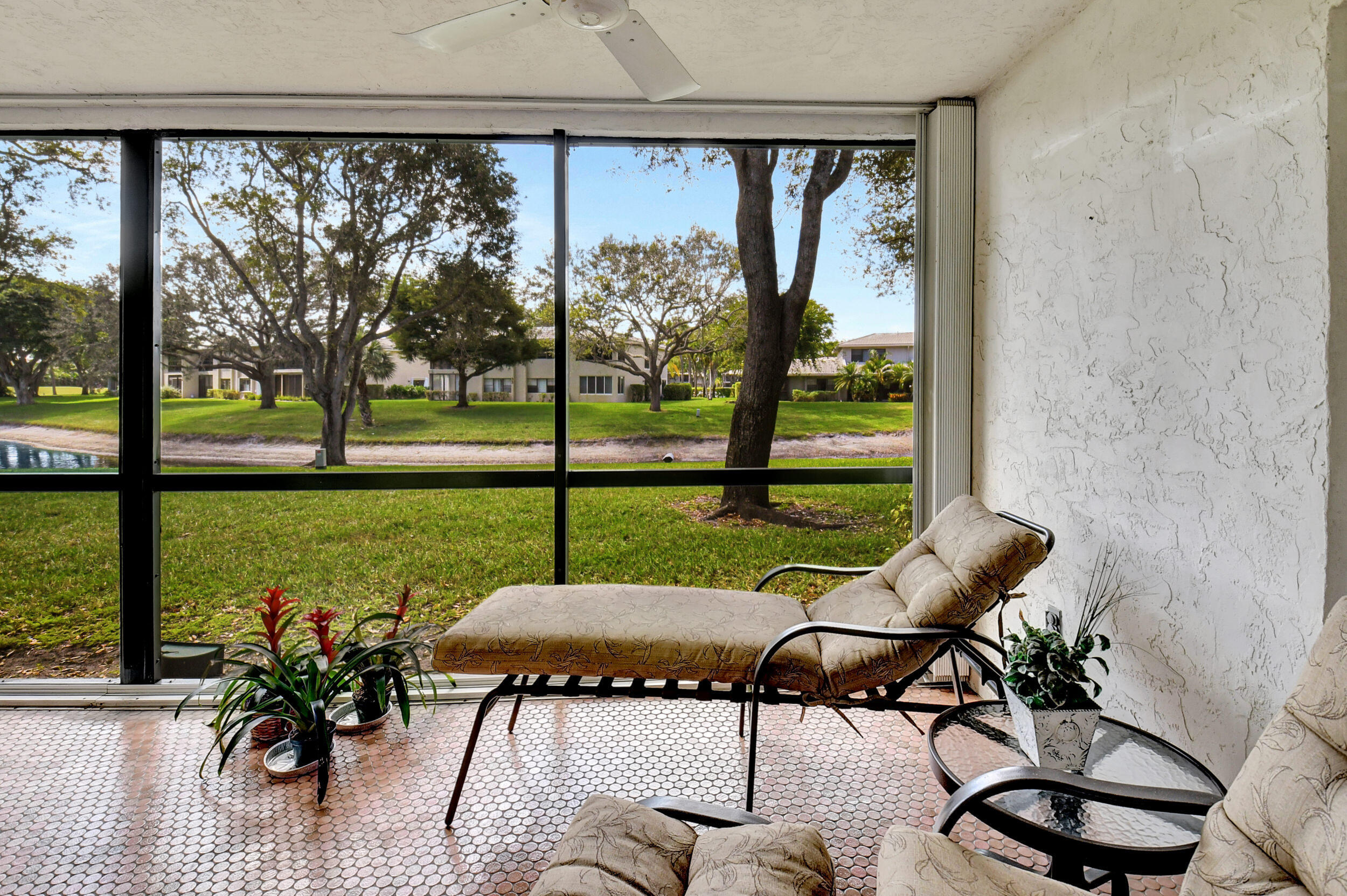 STRATFORD AT HUNTERS RUN CONDO - Residential