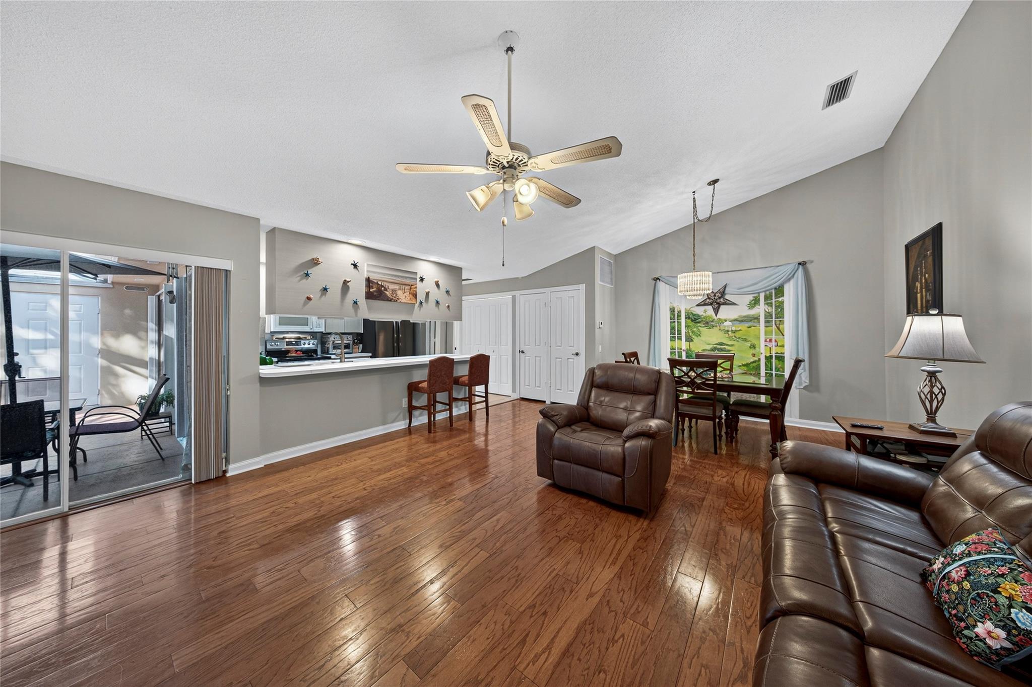 LAKE CATHERINE - Residential