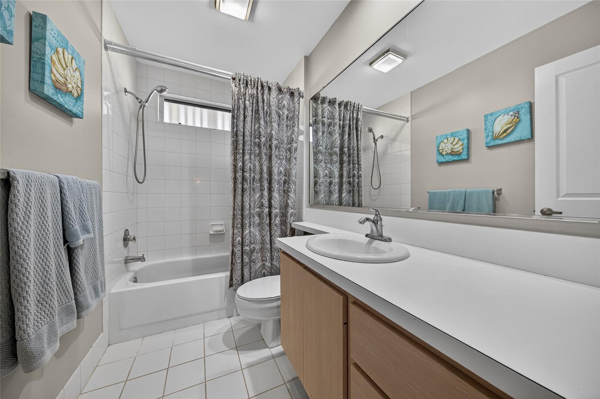 LAKE CATHERINE - Residential