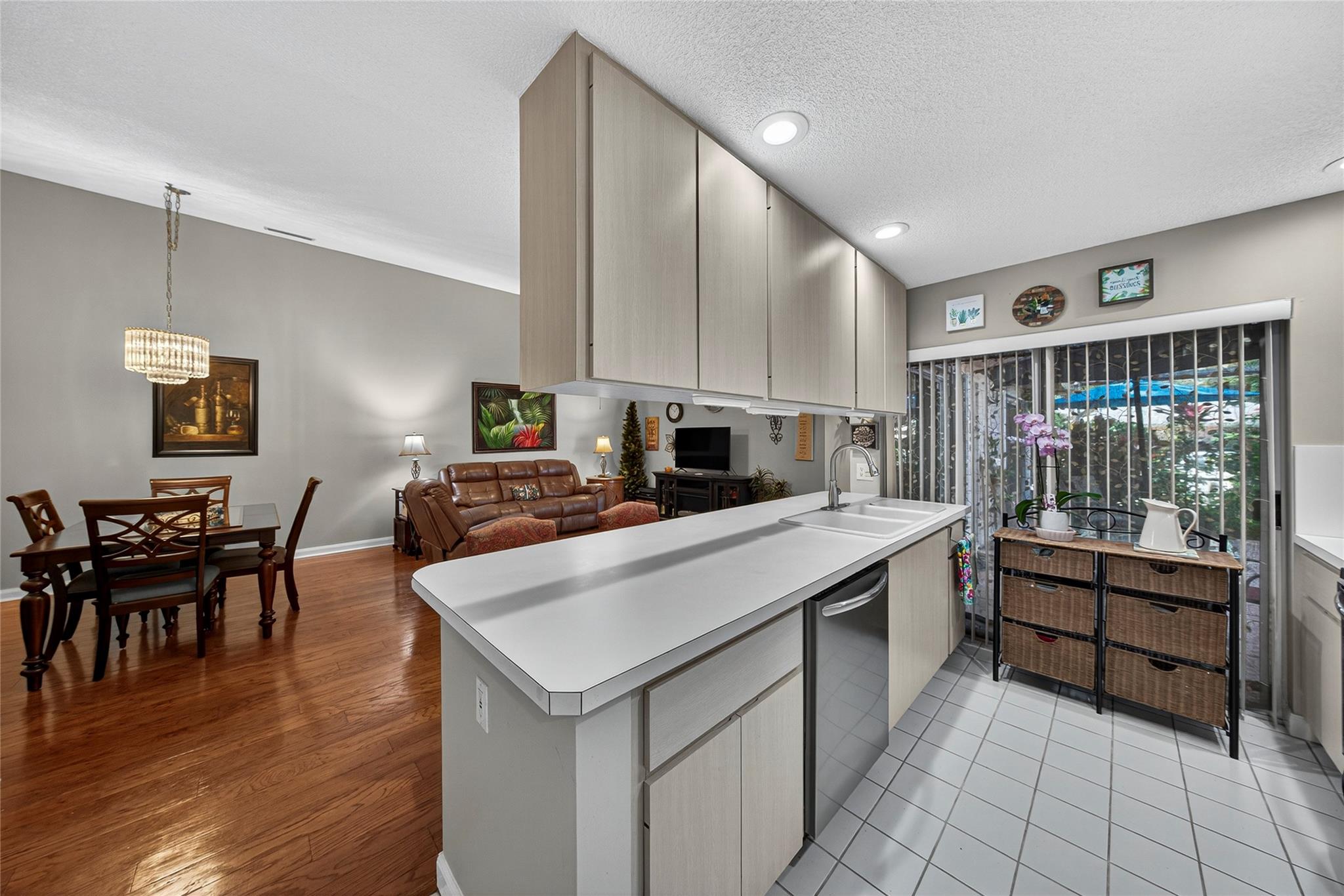 LAKE CATHERINE - Residential