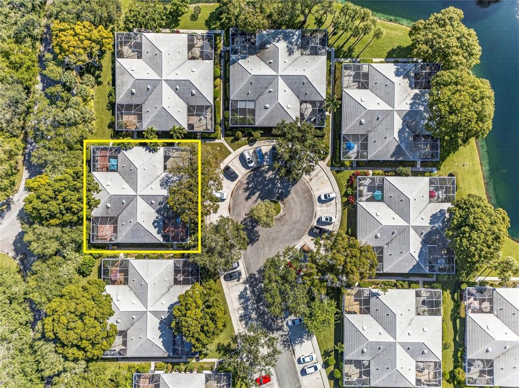 Photo of 3004 Lakemont Court, Palm Beach Gardens, FL 33403 (MLS # F10538305)