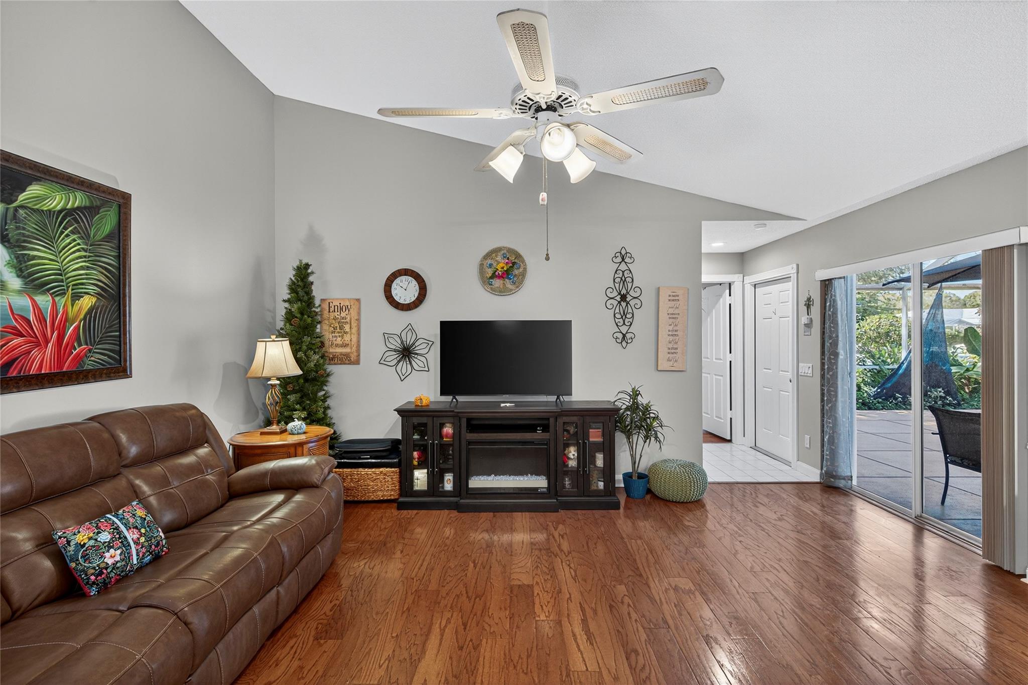 LAKE CATHERINE - Residential