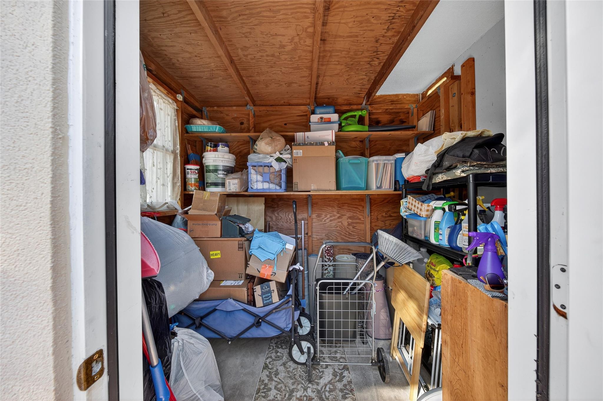 LAKE CATHERINE - Residential