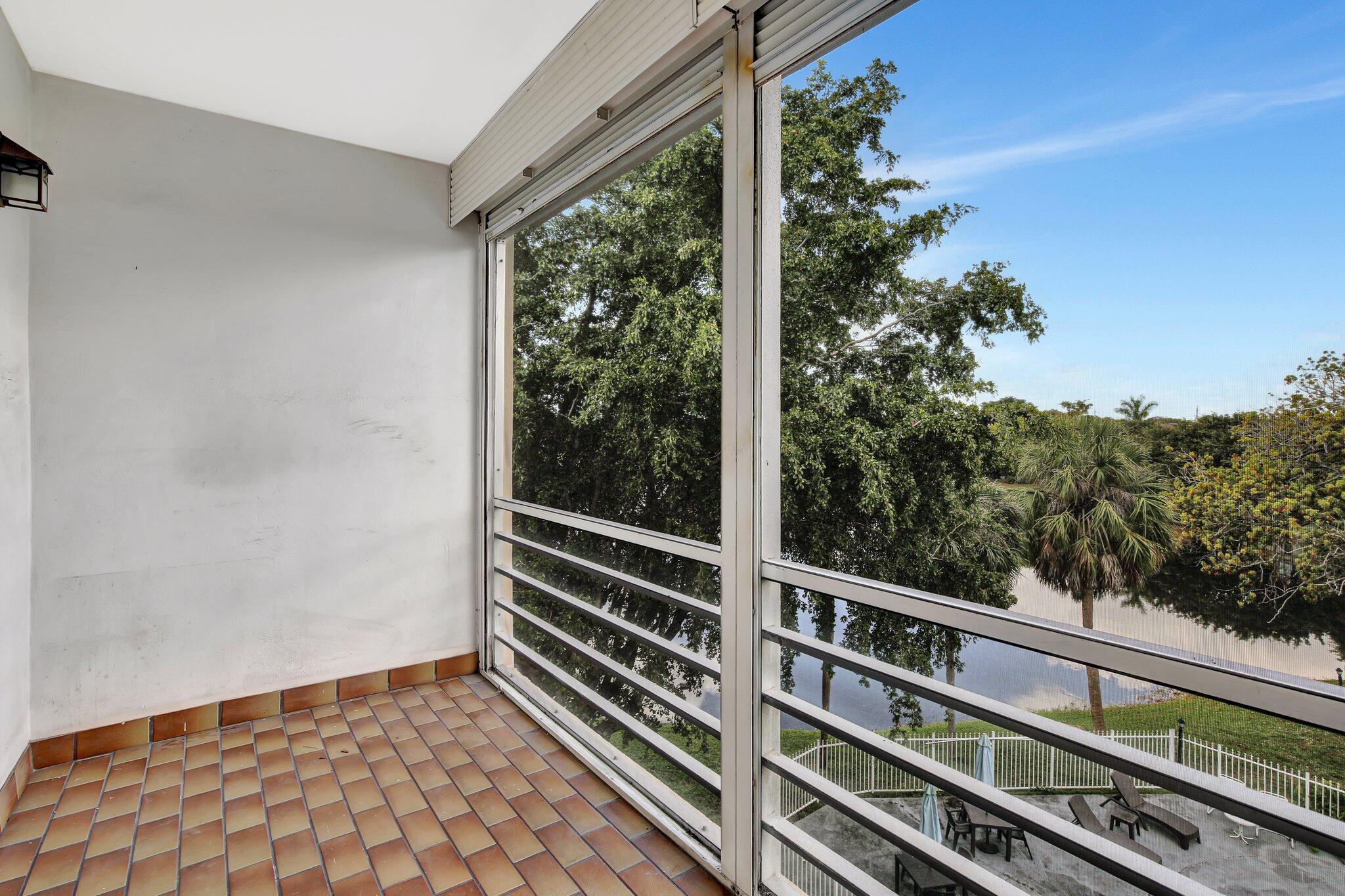 LAKEVIEW SOUTH CONDO - Residential