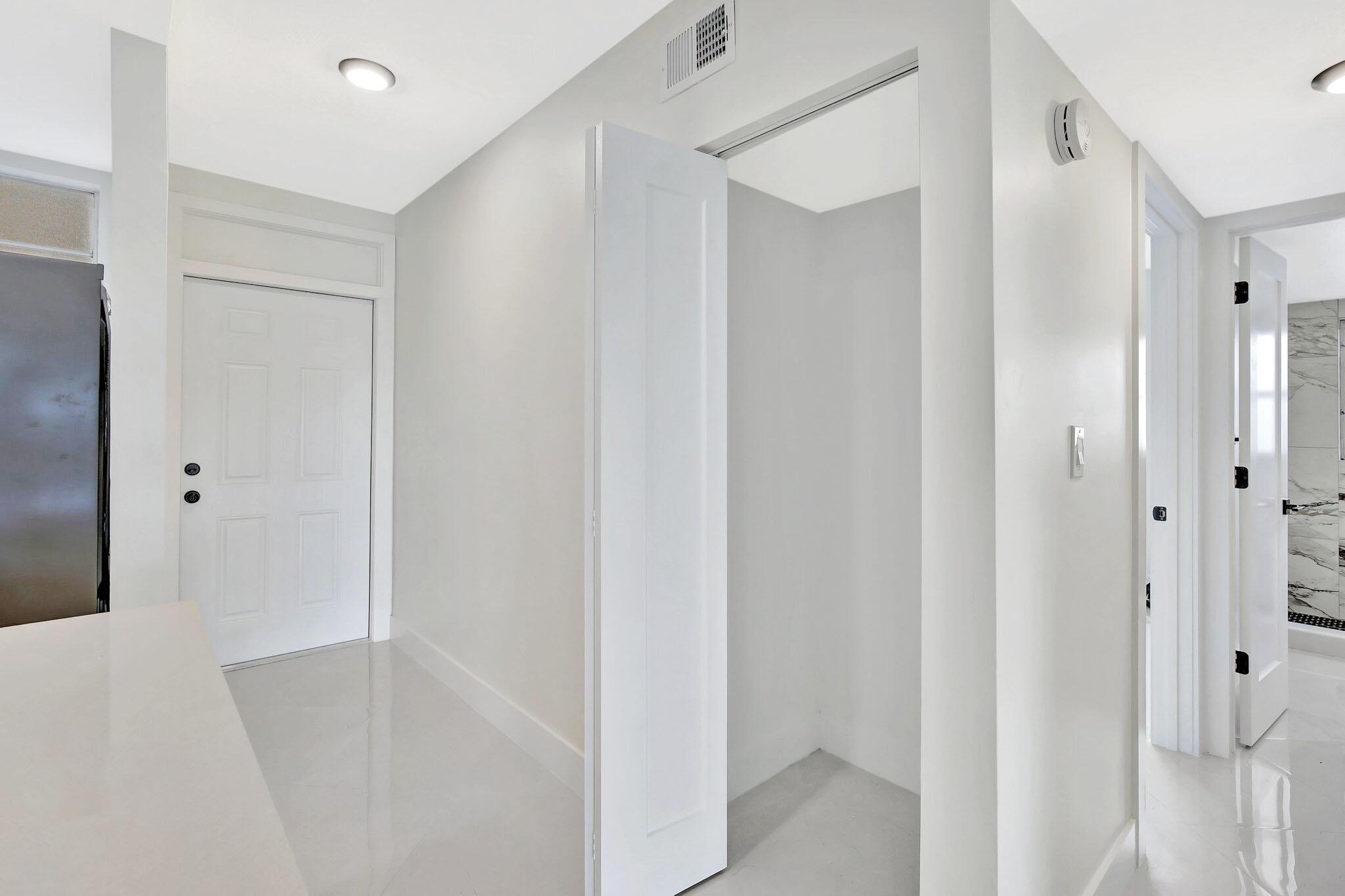 LAKEVIEW SOUTH CONDO - Residential