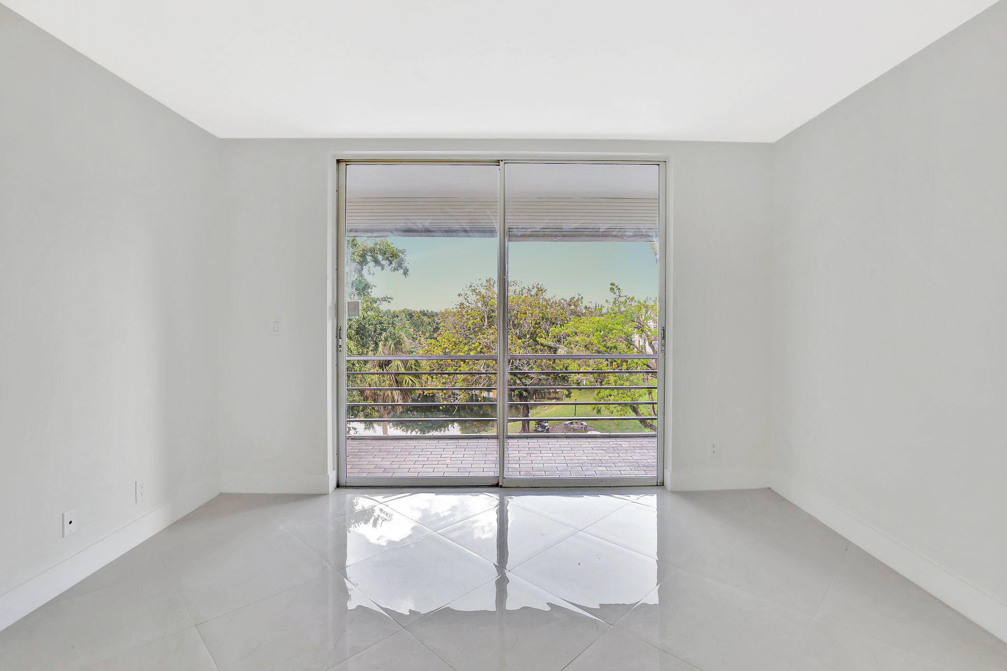 LAKEVIEW SOUTH CONDO - Residential