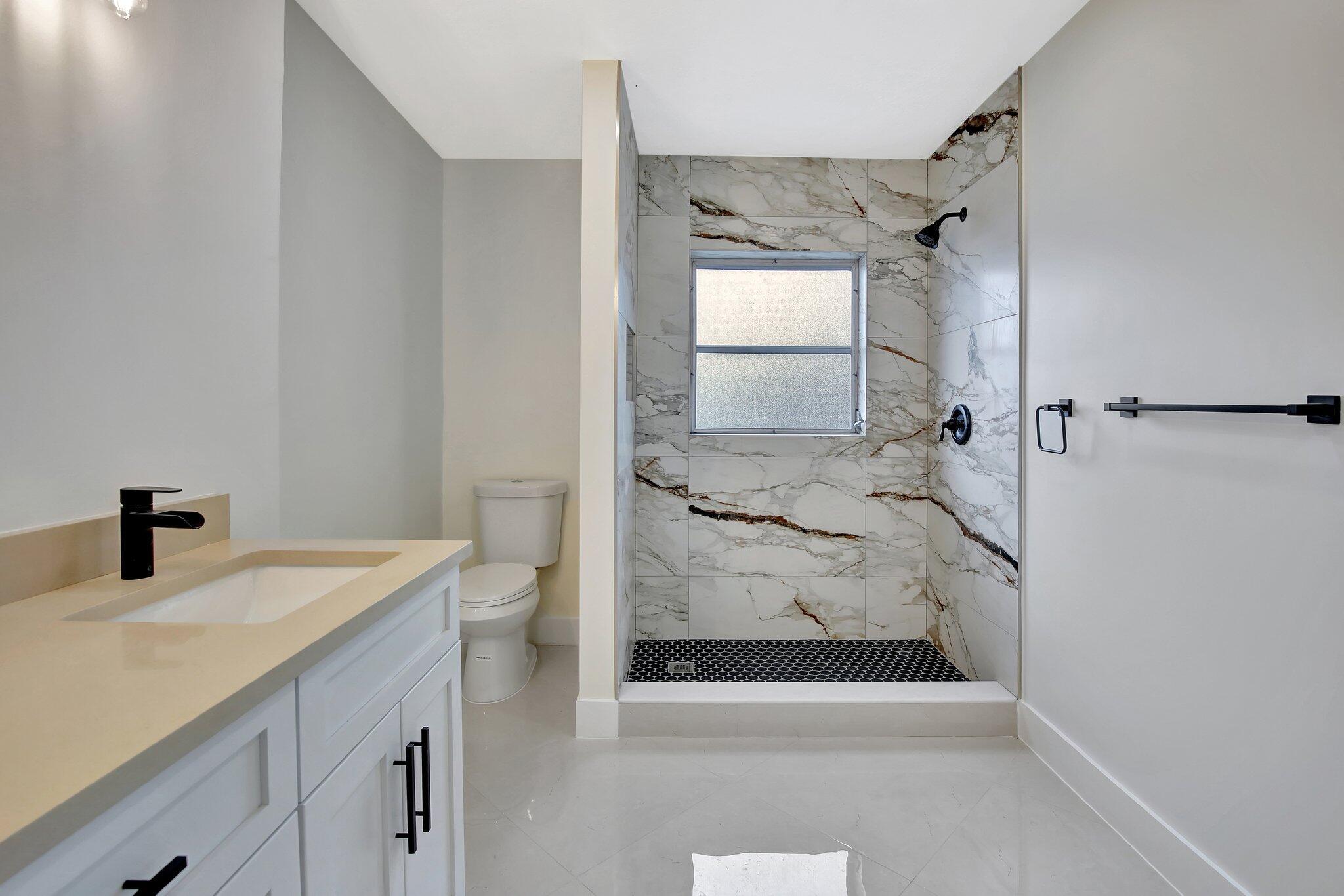 LAKEVIEW SOUTH CONDO - Residential