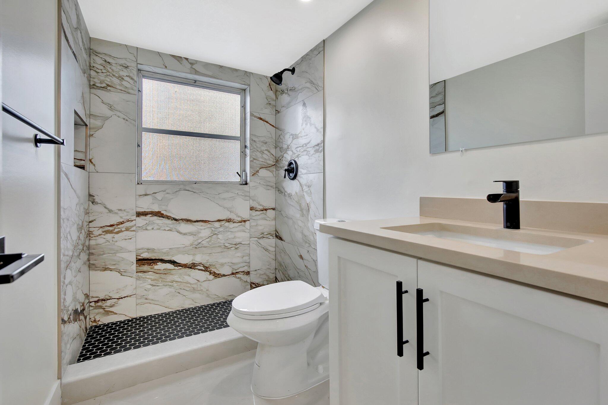 LAKEVIEW SOUTH CONDO - Residential