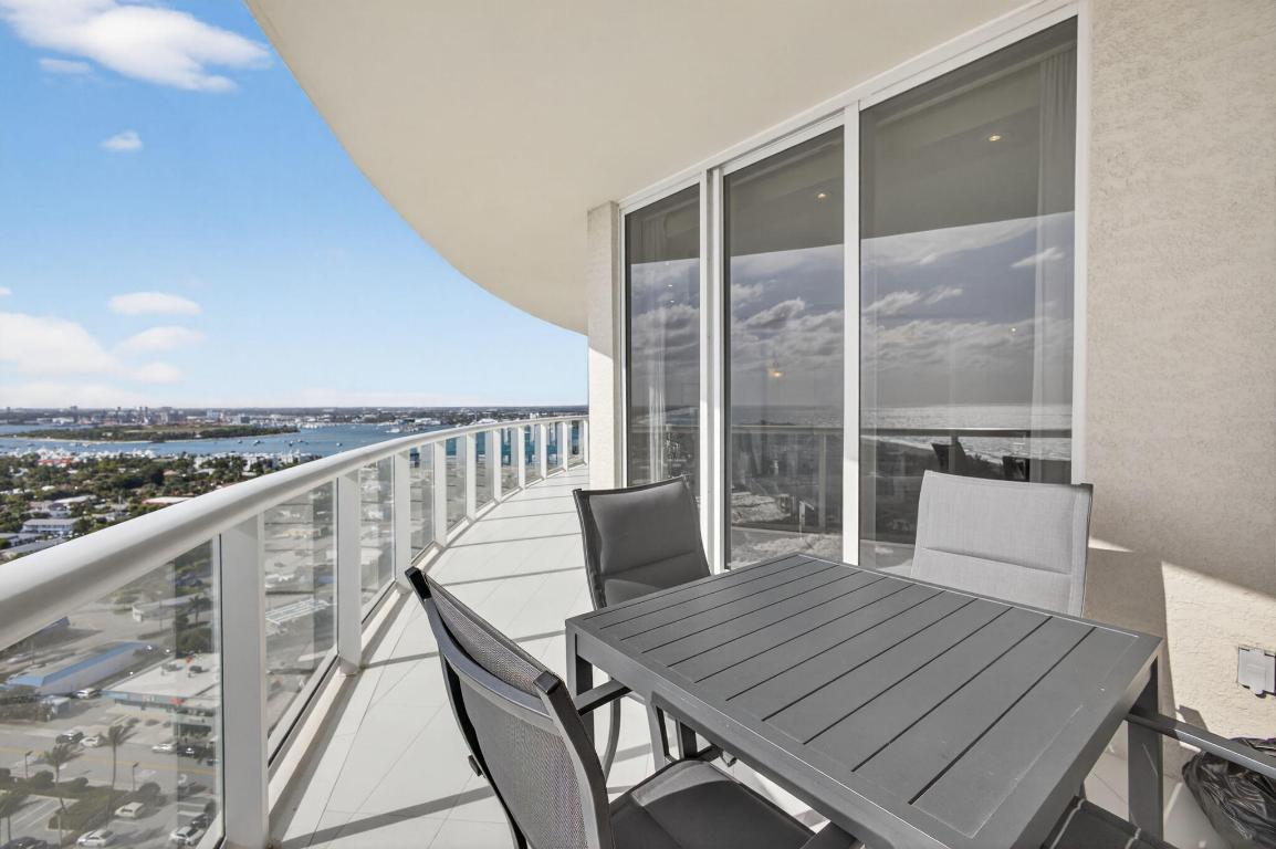 2700 N Ocean Drive 2005b