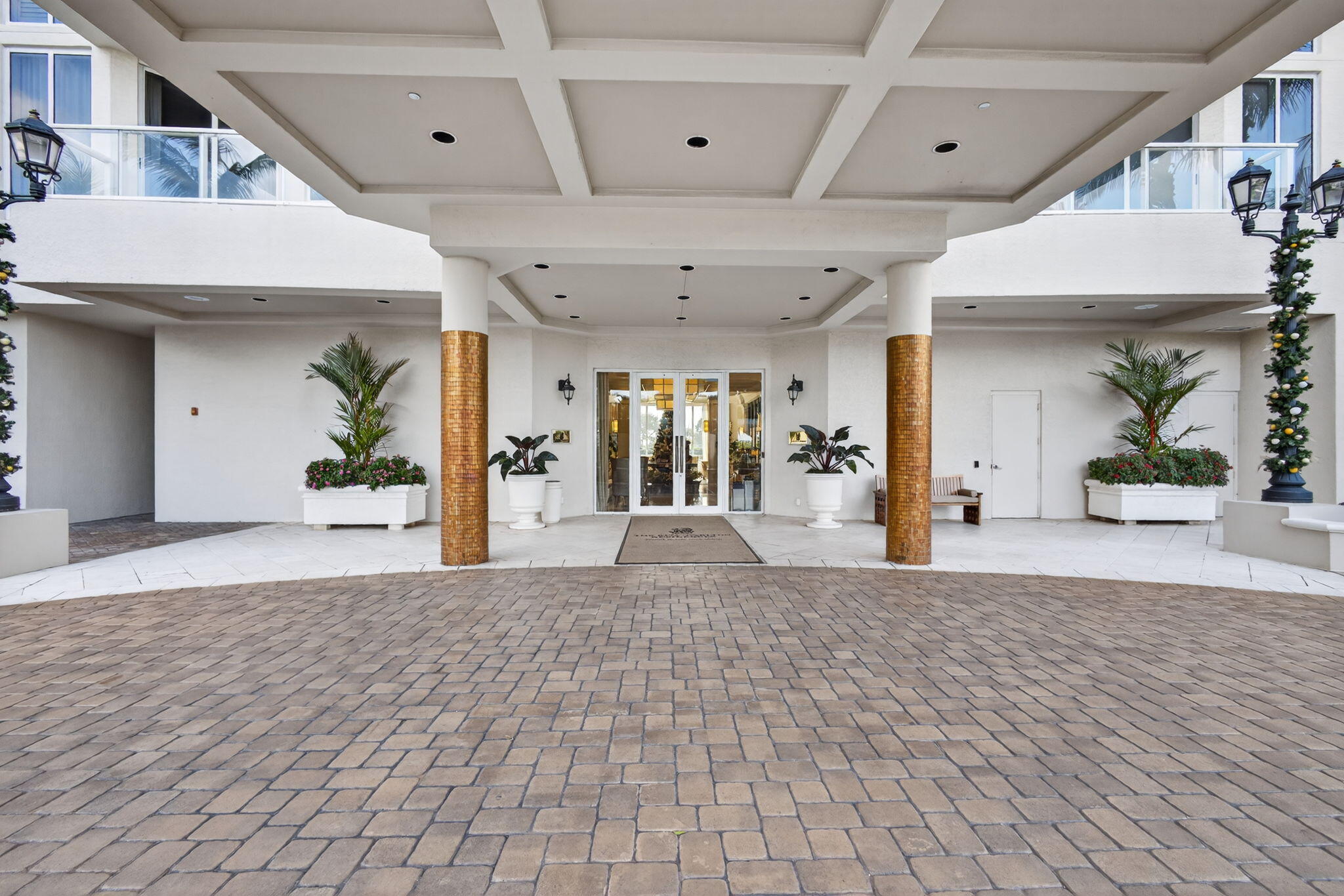 2700 NORTH OCEAN CONDO - Residential