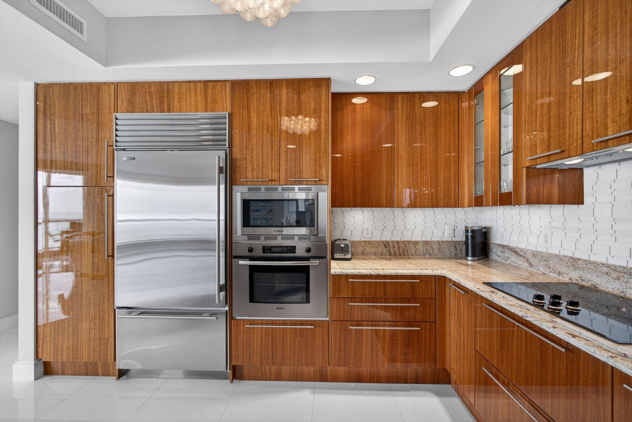 2700 NORTH OCEAN CONDO - Residential