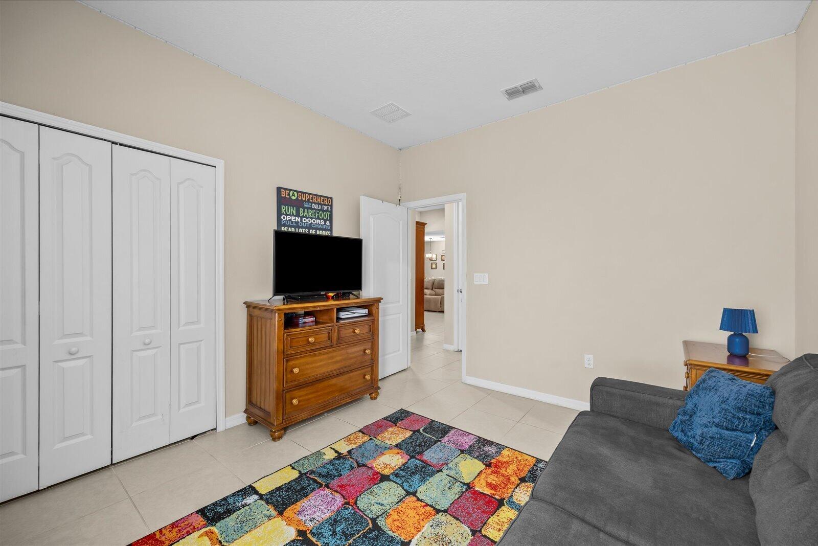 PORT ST LUCIE SECTION 46 1ST REPLAT - Residential