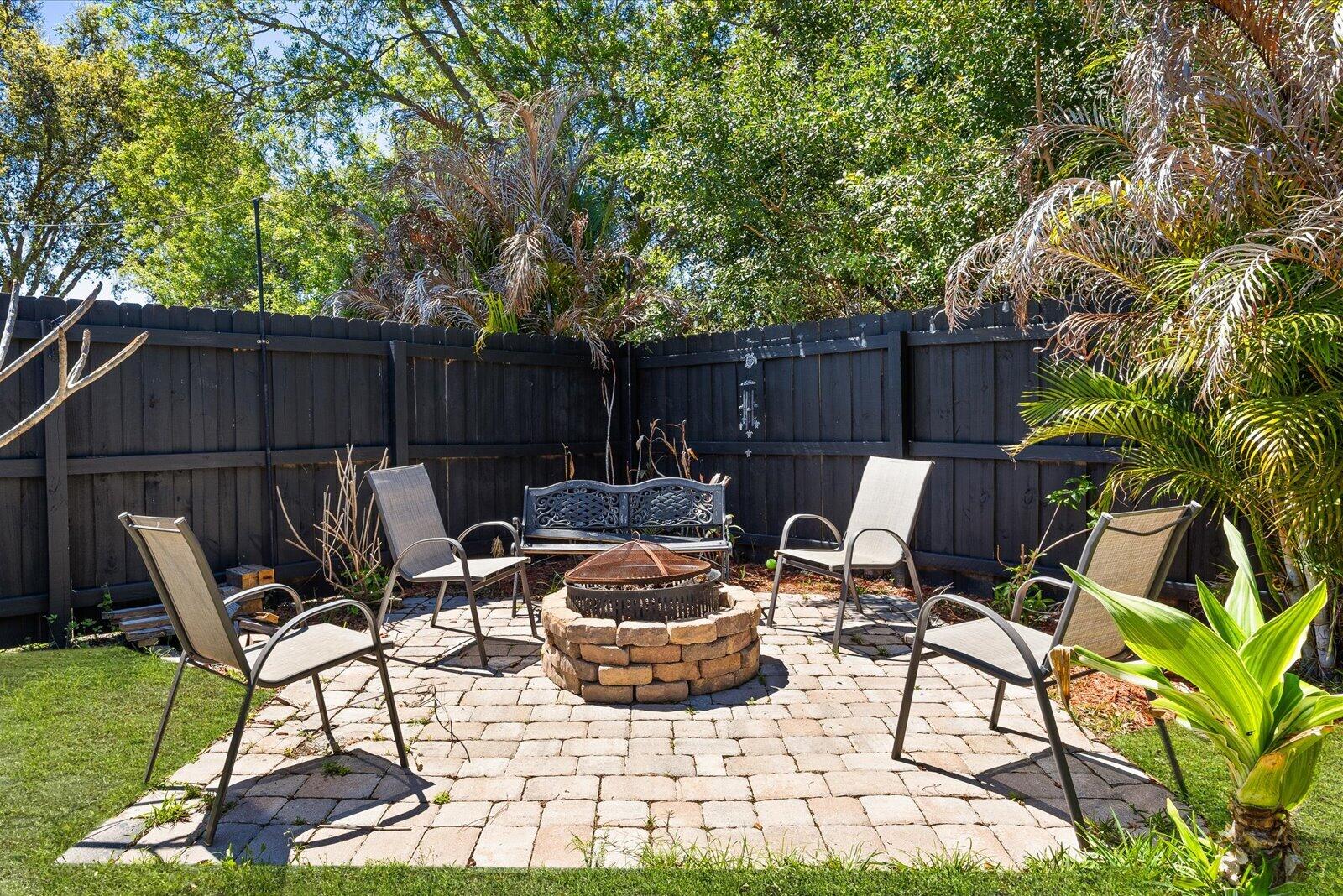 PORT ST LUCIE SECTION 46 1ST REPLAT - Residential