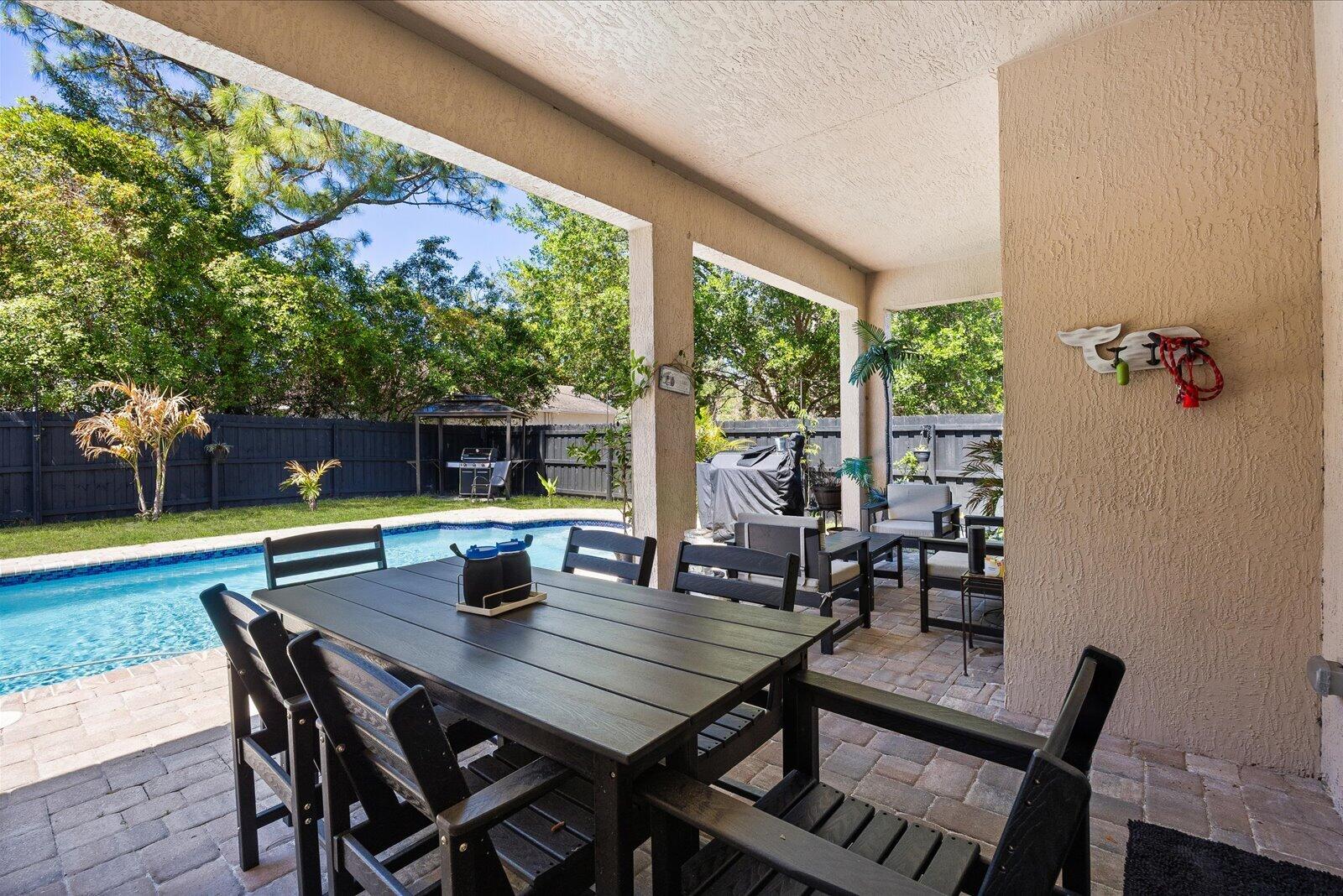 PORT ST LUCIE SECTION 46 1ST REPLAT - Residential