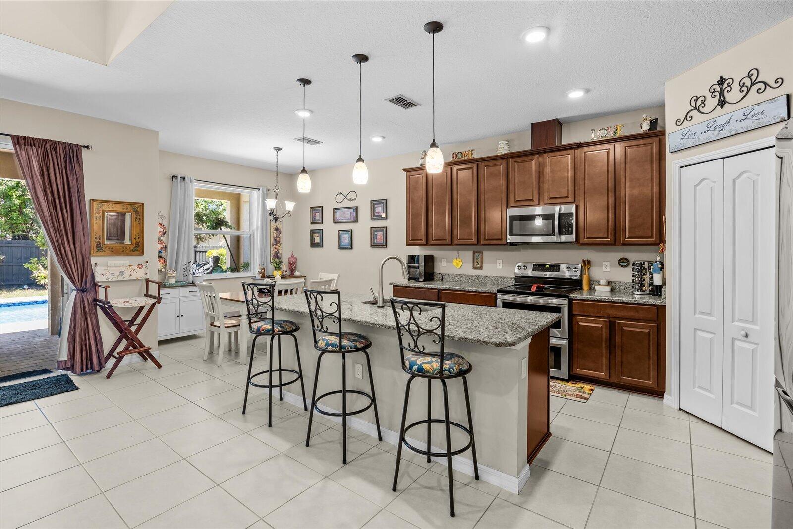 PORT ST LUCIE SECTION 46 1ST REPLAT - Residential