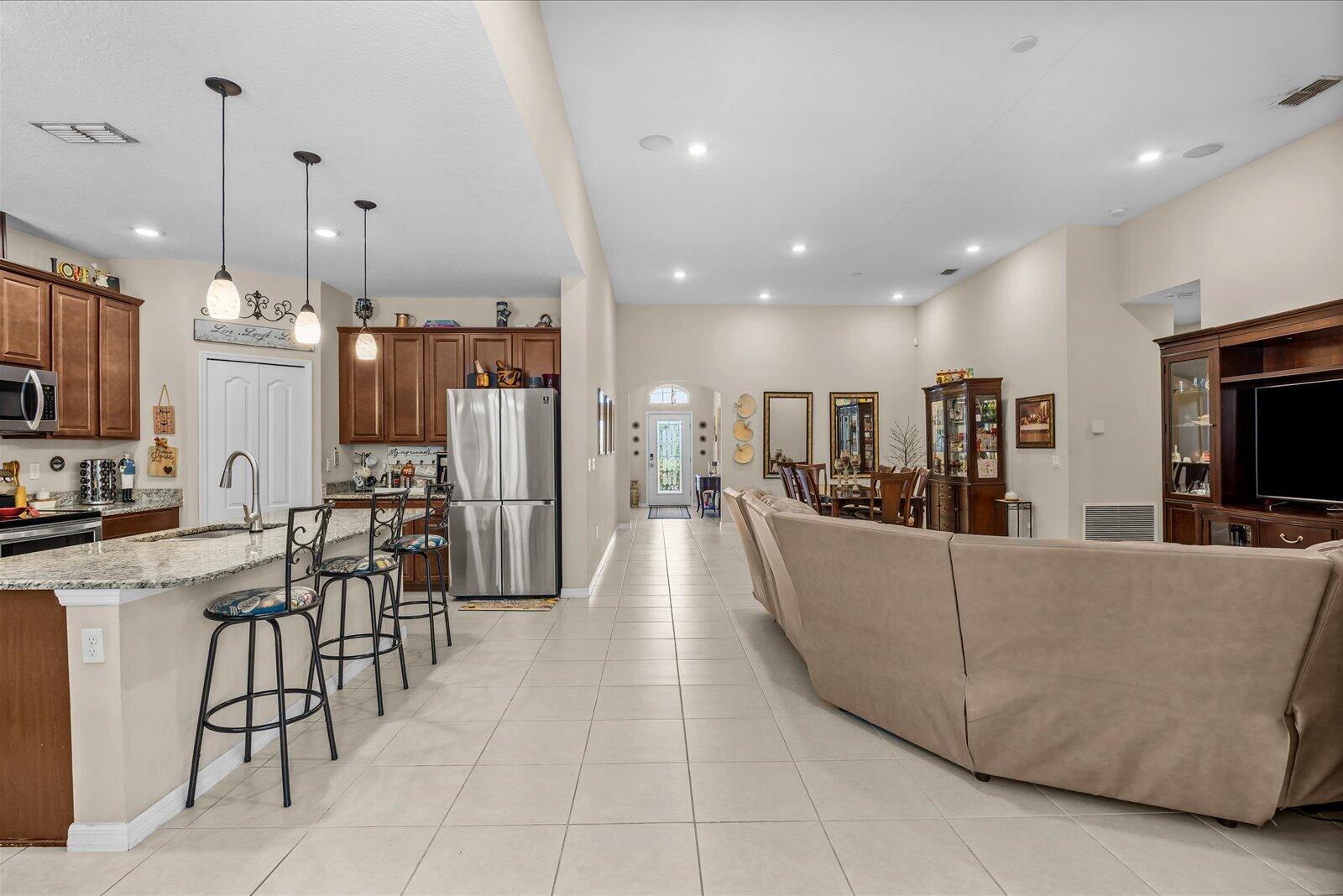 PORT ST LUCIE SECTION 46 1ST REPLAT - Residential