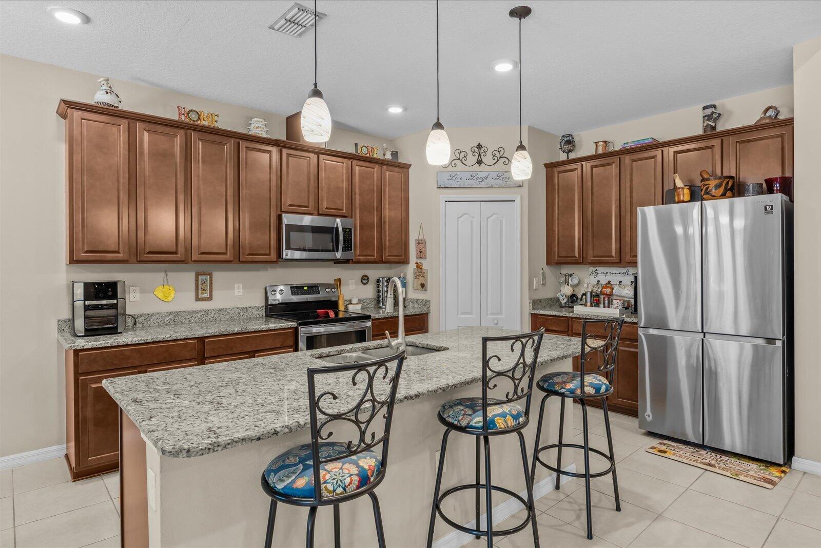 PORT ST LUCIE SECTION 46 1ST REPLAT - Residential