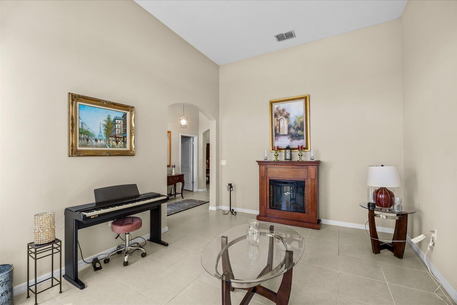 PORT ST LUCIE SECTION 46 1ST REPLAT - Residential