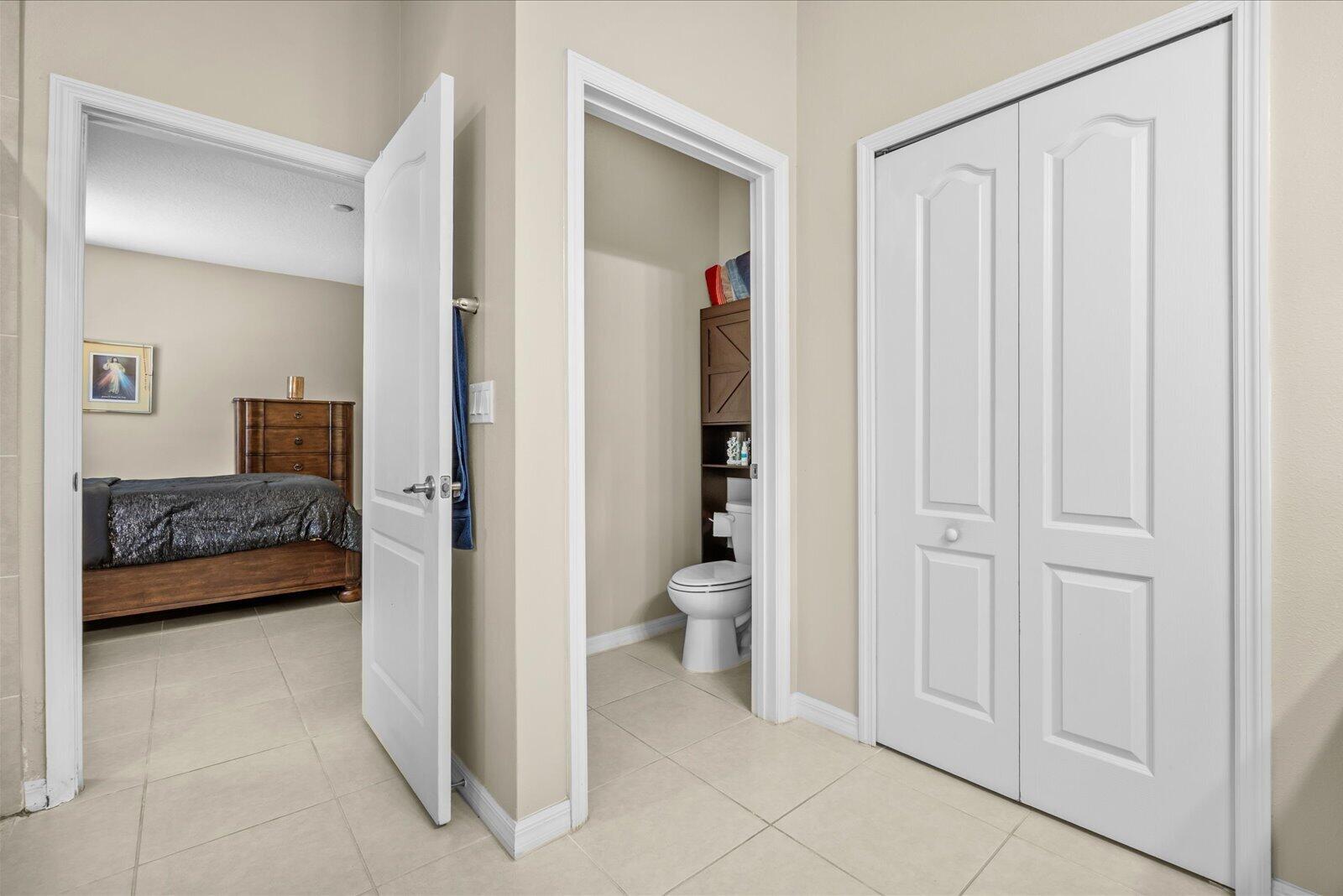 PORT ST LUCIE SECTION 46 1ST REPLAT - Residential