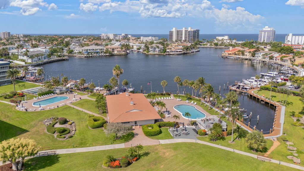 Photo of 951 Spanish Circle #346, Delray Beach, FL 33483 (MLS # B26044681)