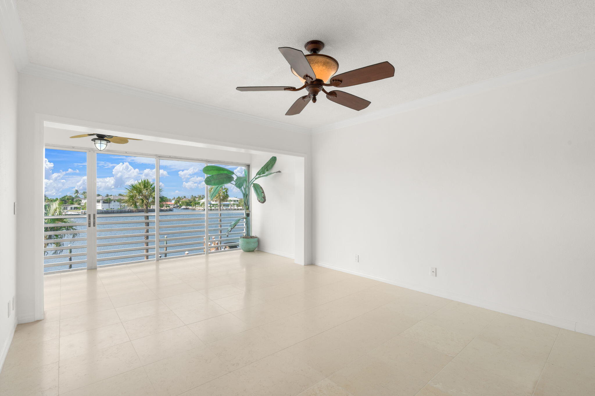 951 Spanish Circle 346