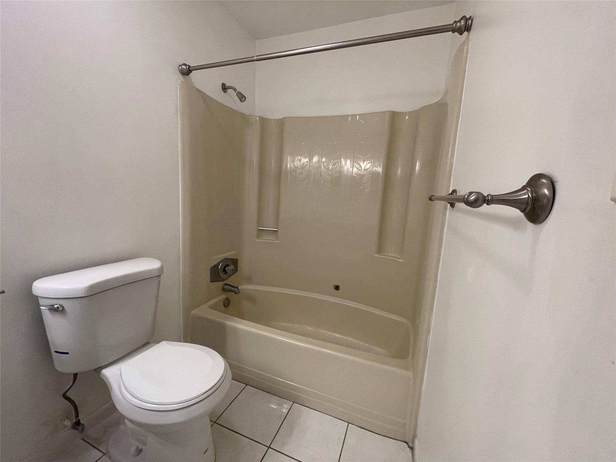 Shaker Woods Village - Residential Lease