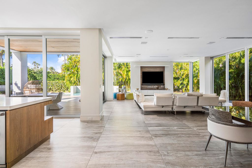 Photo of 6238 N Ocean Boulevard, Ocean Ridge, FL 33435 (MLS # R11019971)