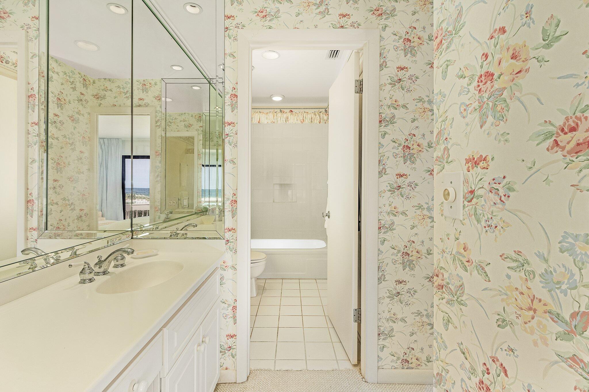 SOUTH SEAS PLANTATION - Residential