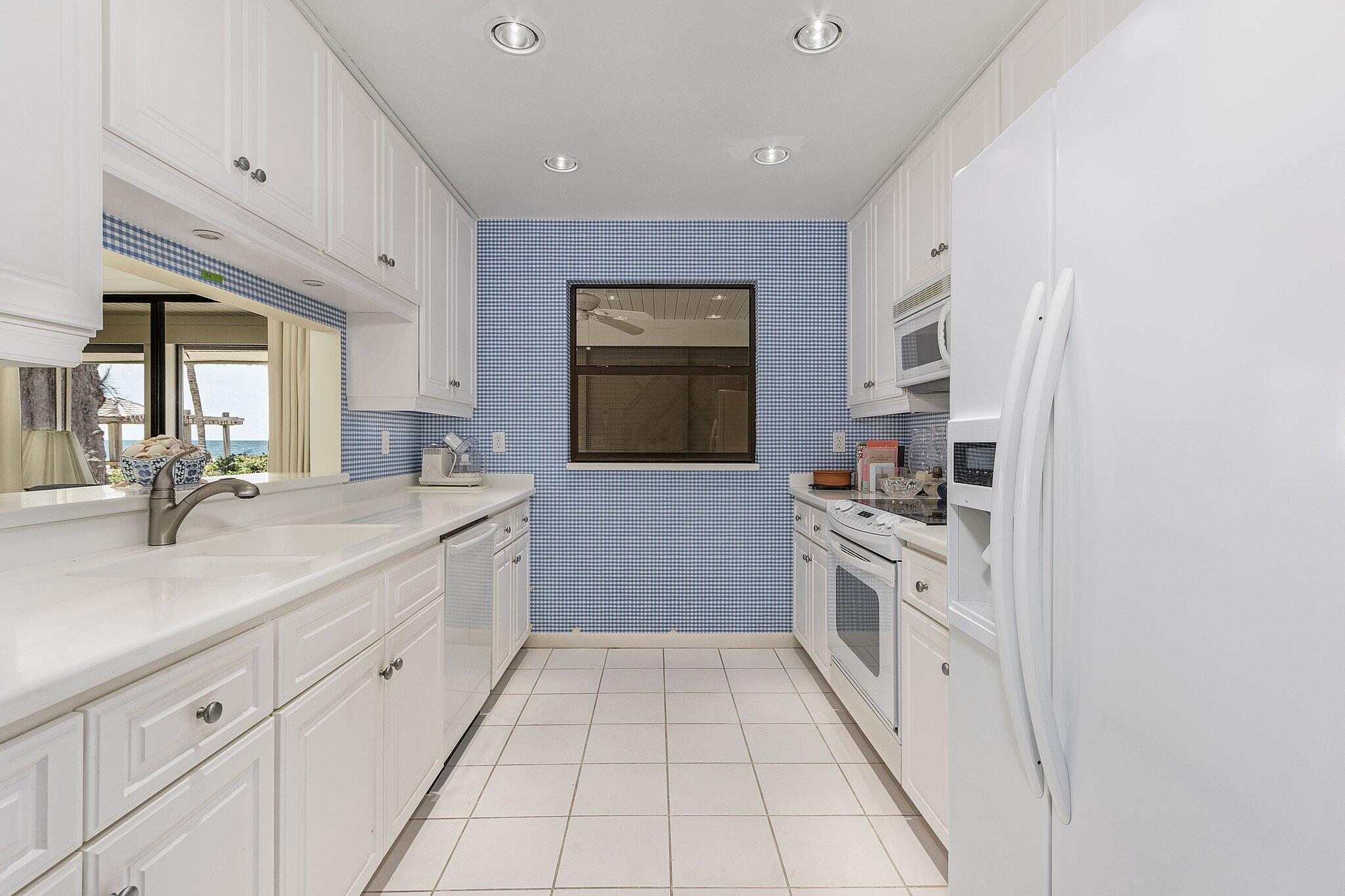 SOUTH SEAS PLANTATION - Residential