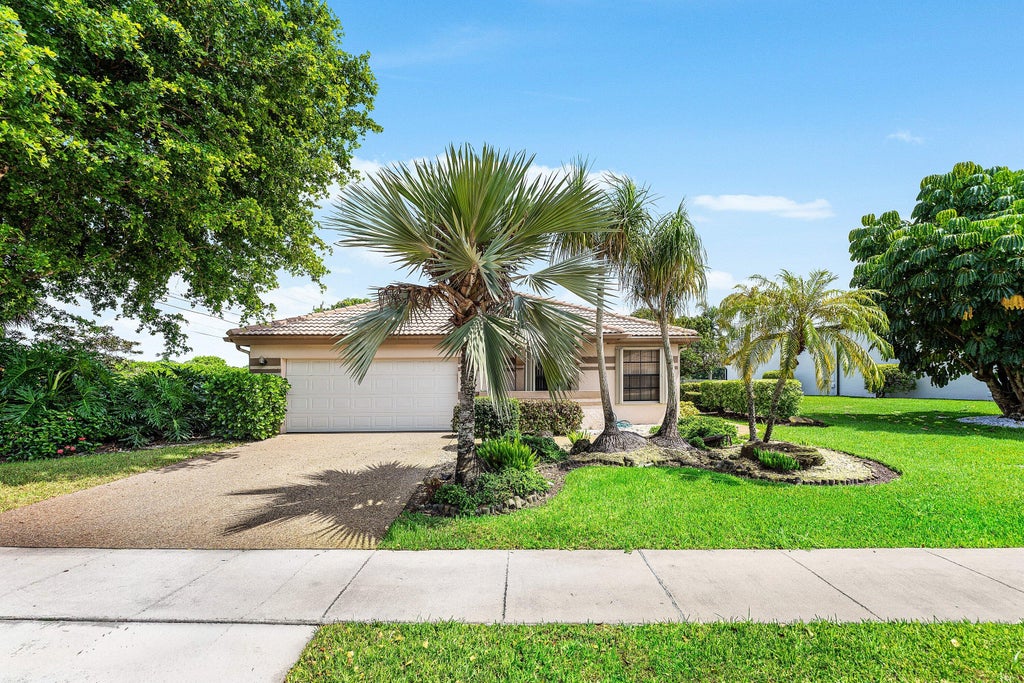 Photo of 10991 HIGHLAND Circle, Boca Raton, FL 33428 (MLS # B26061257)