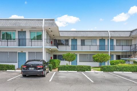 A home in Lake Worth Beach