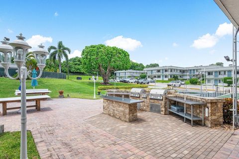 A home in Lake Worth Beach