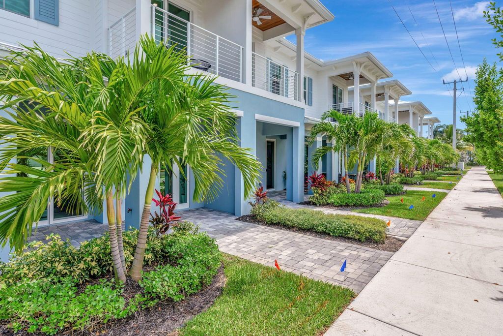 Photo of 4680 SE Manatee Way, Stuart, FL 34997 (MLS # R11107783)