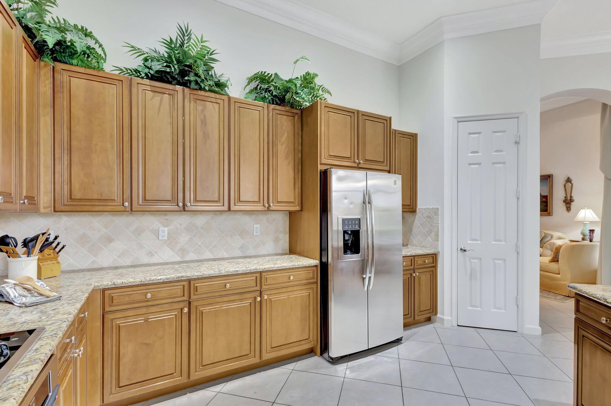 MIRASOL PAR 23 - Residential Lease