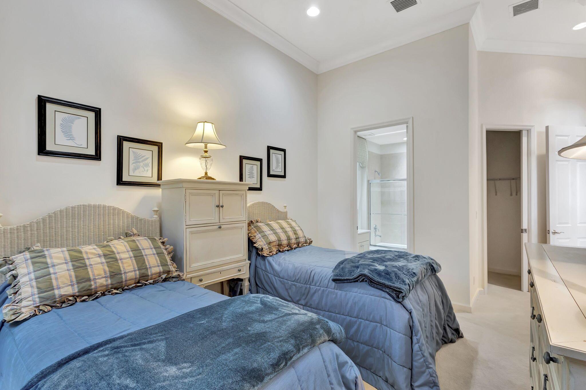 MIRASOL PAR 23 - Residential Lease