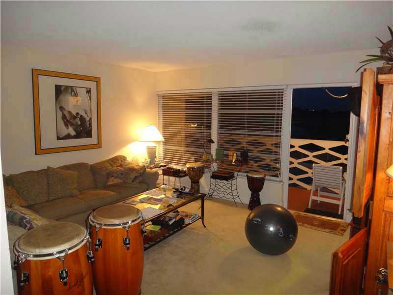 COUNTRY CLUB TERRACE - Residential