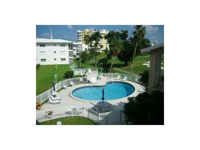 COUNTRY CLUB TERRACE - Residential