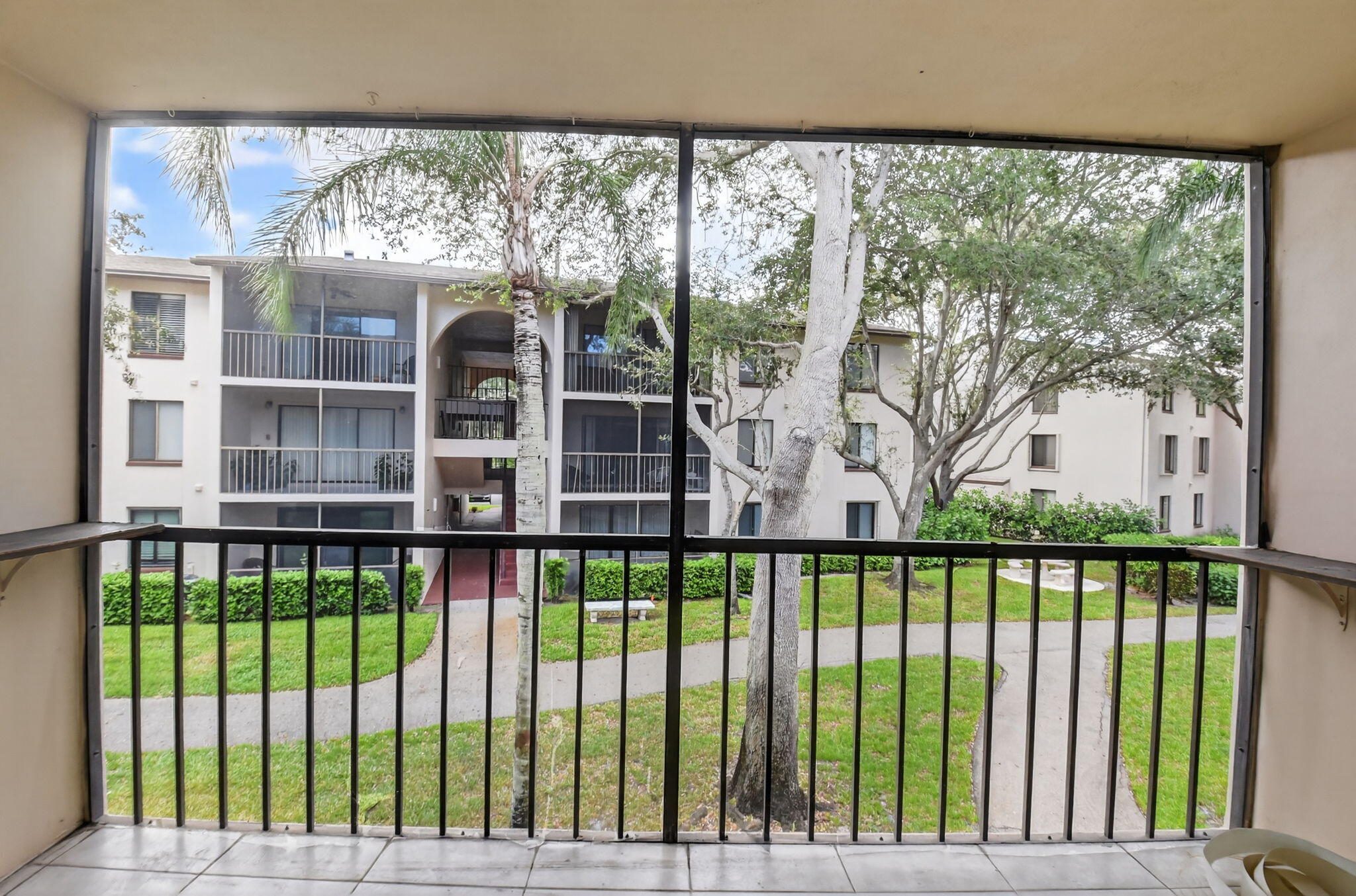 CHARTER CLUB OF PALM BEACH CONDO - Residential Lease