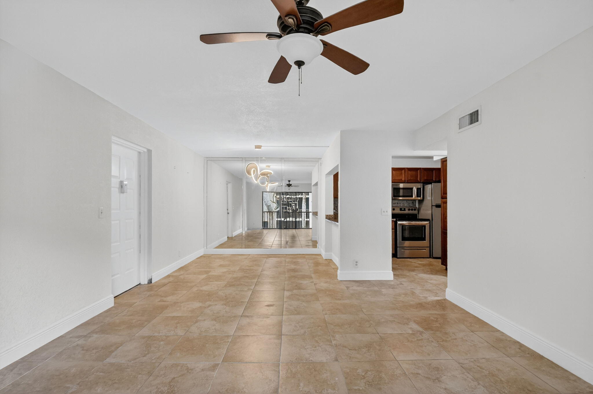 CHARTER CLUB OF PALM BEACH CONDO - Residential Lease