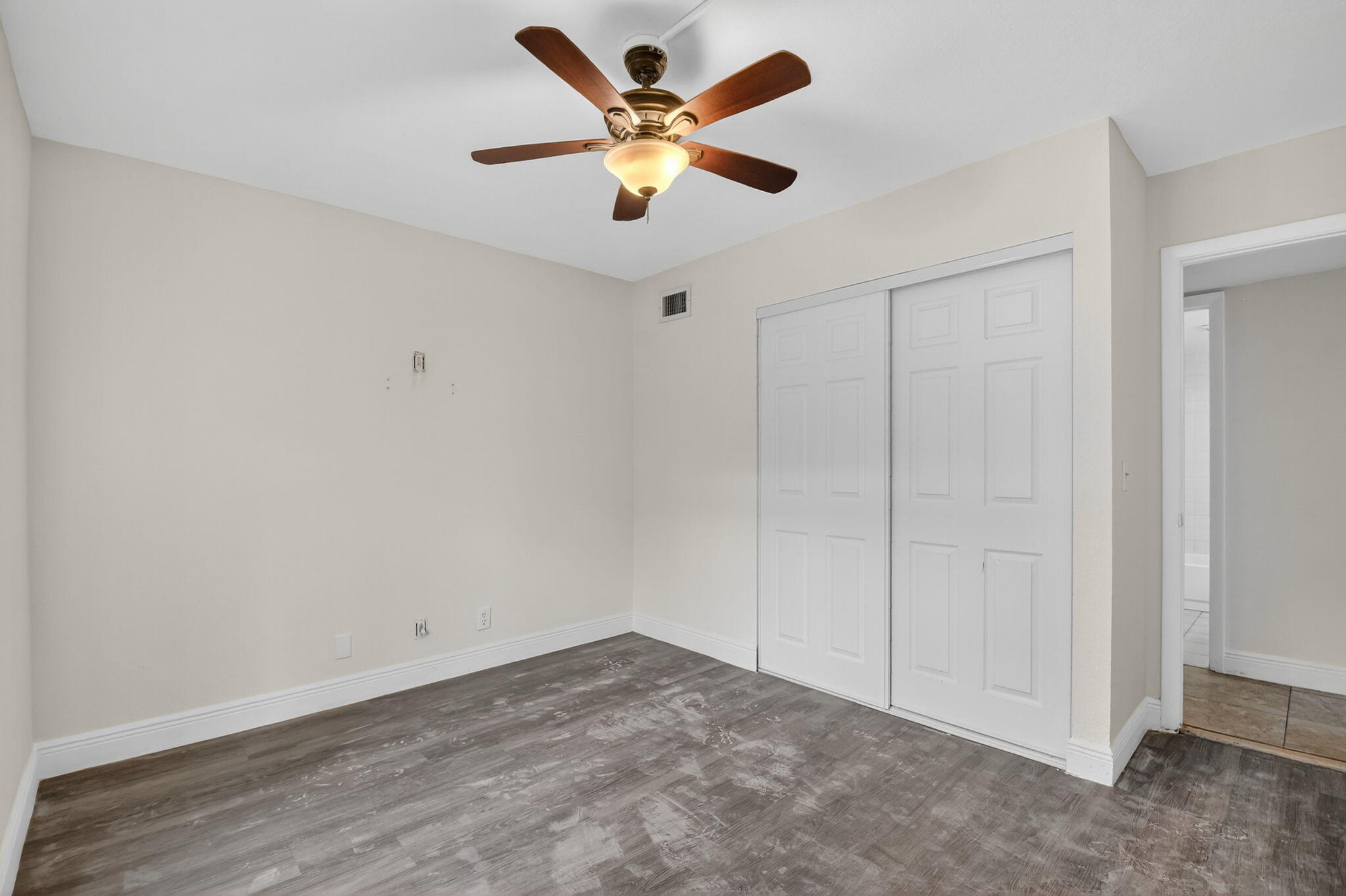 CHARTER CLUB OF PALM BEACH CONDO - Residential Lease