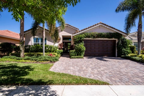 Photo of 288 Carina Drive, Jupiter, FL 33478 (MLS # B26074524)