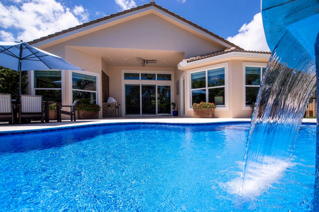 Photo of 288 Carina Drive, Jupiter, FL 33478 (MLS # B26074524)