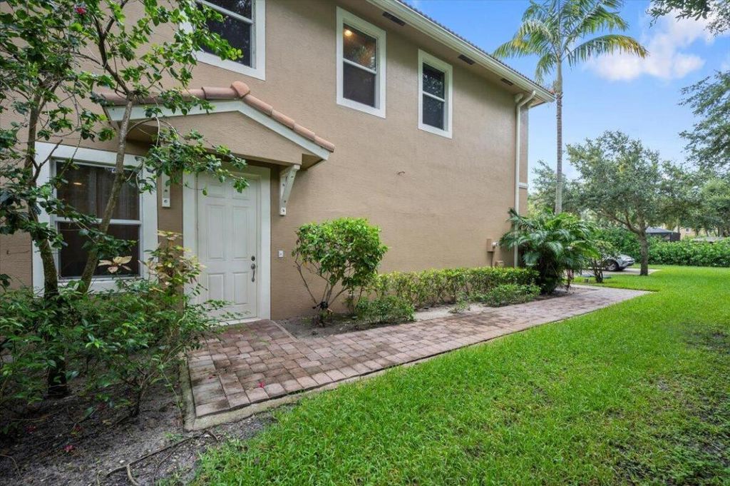 Photo of 4555 Cadiz Circle, Palm Beach Gardens, FL 33418 (MLS # R10997241)