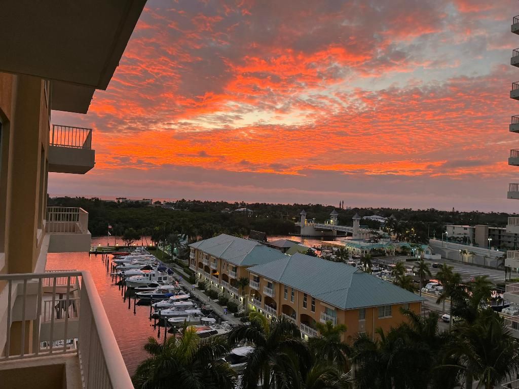 Photo of 700 E Boynton Beach Boulevard #803, Boynton Beach, FL 33435 (MLS # R11129462)
