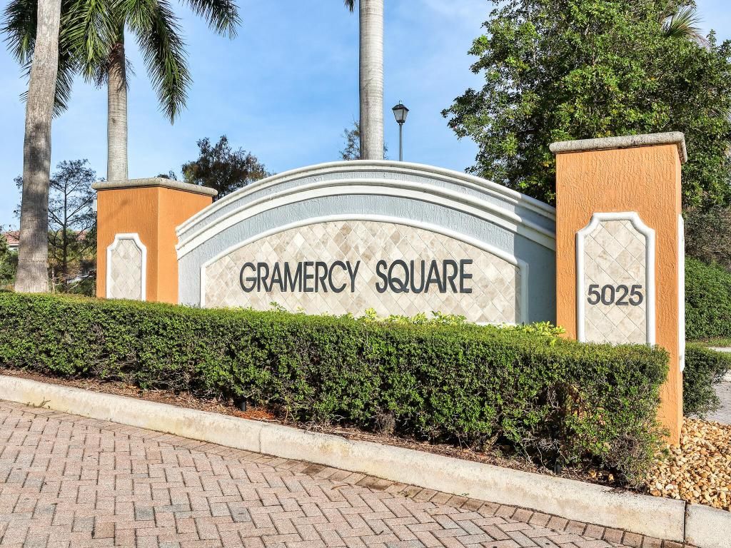 Photo of 102 E Astor Circle, Delray Beach, FL 33484 (MLS # R11154423)