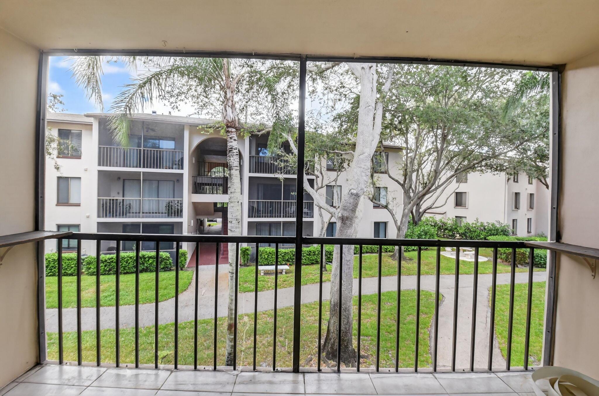 CHARTER CLUB OF PALM BEAC - Residential