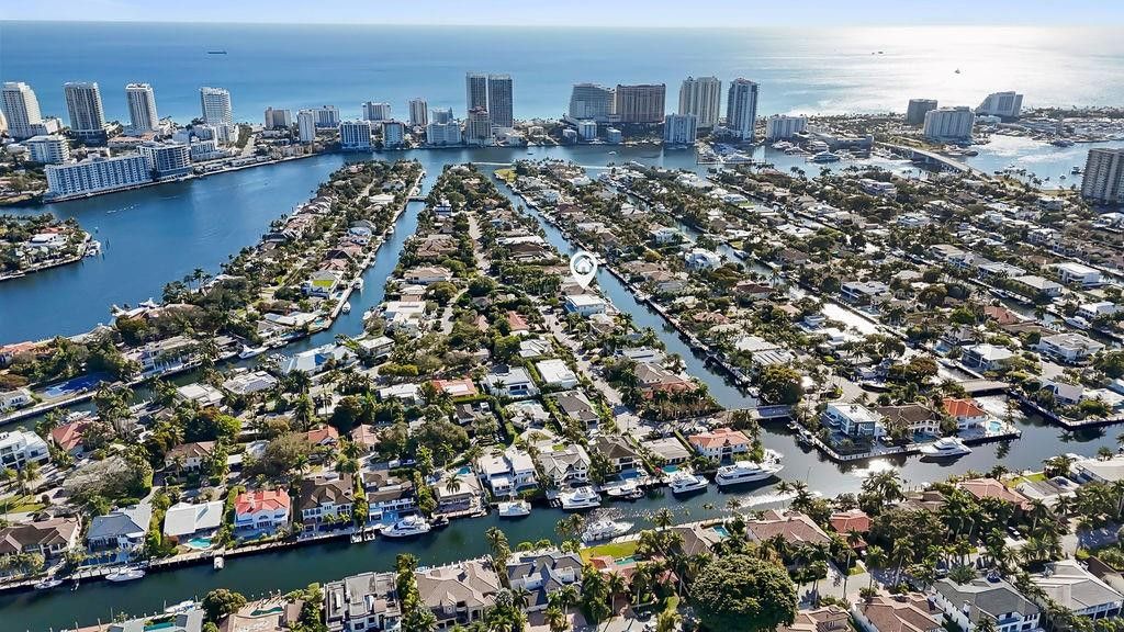 Photo of 2400 Barcelona Drive, Fort Lauderdale, FL 33301 (MLS # F10551402)